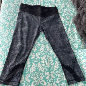 Lululemon crop leggings size 8